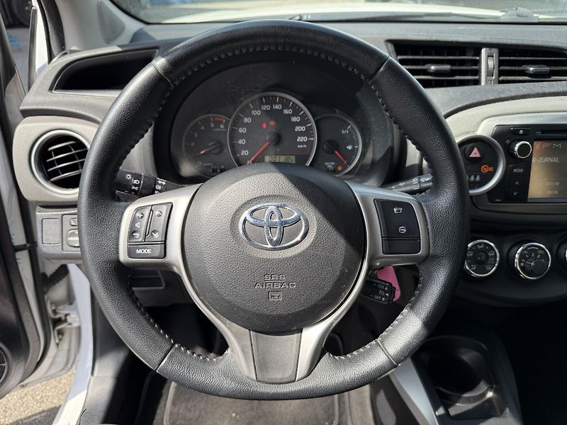 Toyota Yaris 1.4 D4D 66kW - fotka 11 z 21