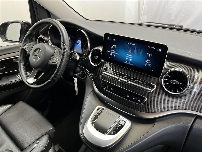Mercedes-Benz Třídy V 300 d 4MATIC AVANTGARDE - fotka 18 z 26