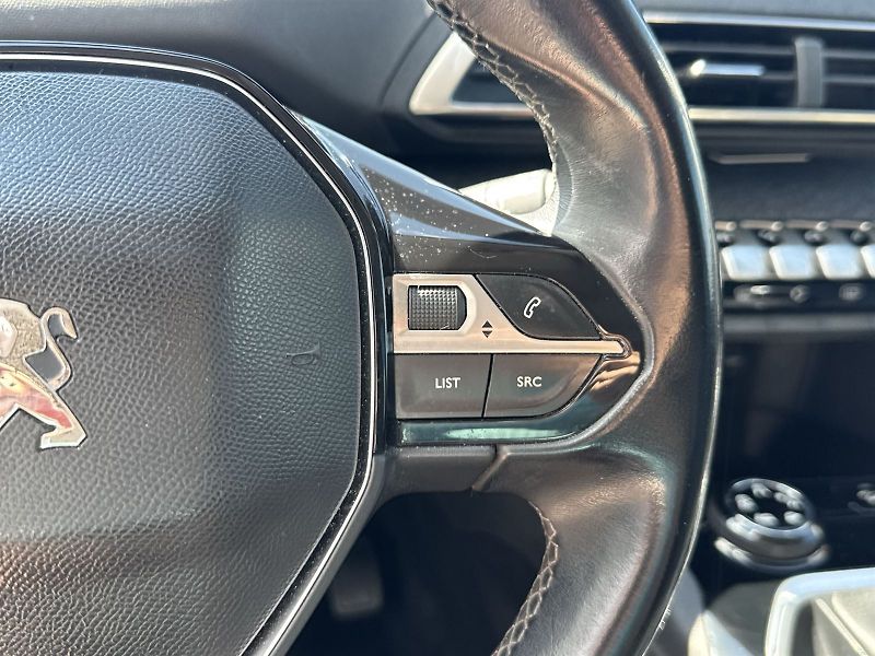 Peugeot 5008 (2017) 2.0 TDI - fotka 17 z 31