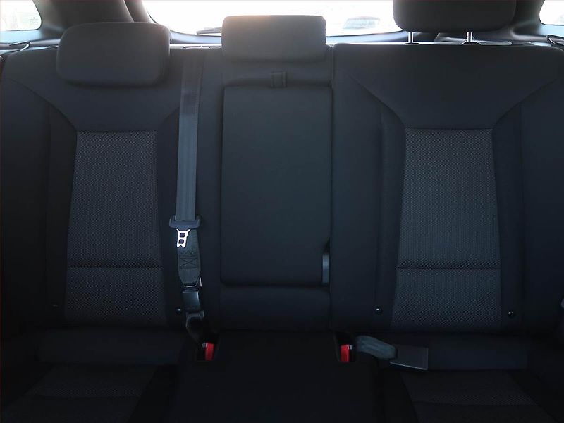 Hyundai i40 (2017) 1.7 CRDi, Automat, Serv.kniha - fotka 10 z 15