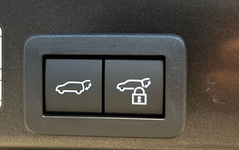 Toyota Yaris Cross 1.5 Hybrid AT EXECUTIVE TECH V - fotka 14 z 19