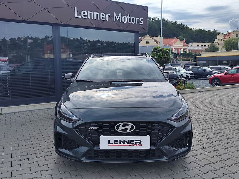 Hyundai i30 1.5 T-GDI/103kW N-Line DCT - fotka 2 z 35