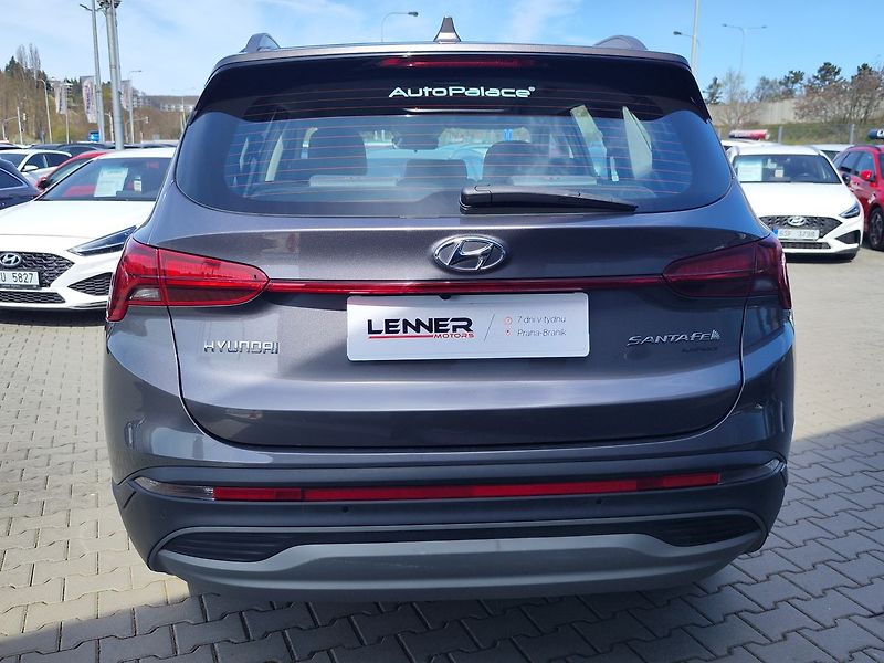 Hyundai Santa Fe 2.2 CRDi/142kW Comfort DCT - fotka 6 z 29