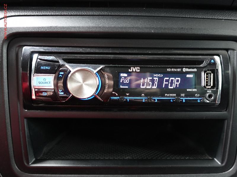Škoda Fabia (2014) 1.2TSi, ČR, Ambition - fotka 16 z 18