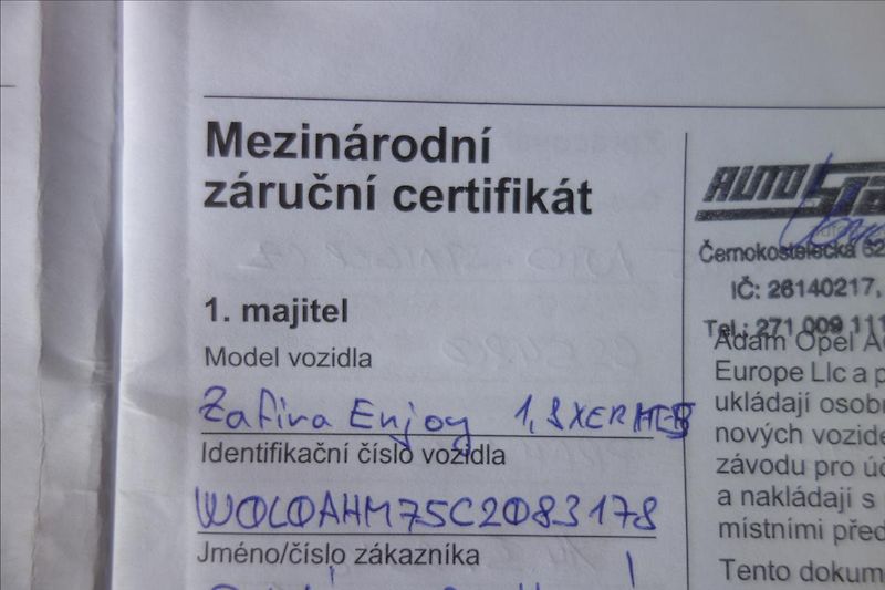 Opel Zafira 1,8 i 103KW,ČR,1 MAJ.,7 MÍST. - fotka 33 z 37