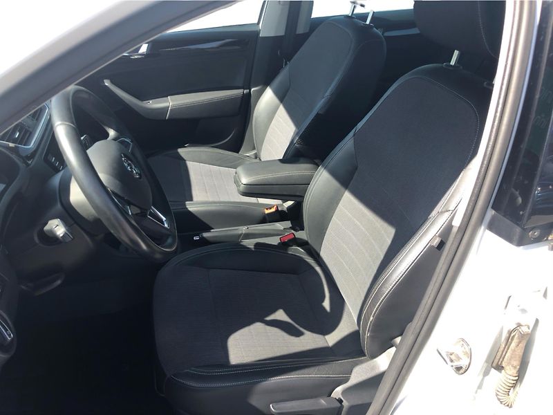 Škoda Rapid 1.4 TSI DSG7°  STYLE - fotka 11 z 29