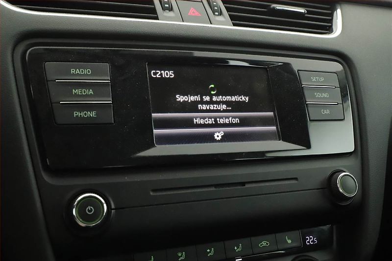 Škoda Octavia (2015) 1.6 TDI, Tempomat - fotka 14 z 16