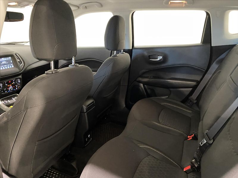 Jeep Compass 1,4 MultiAir 140k  Latitude - fotka 6 z 20