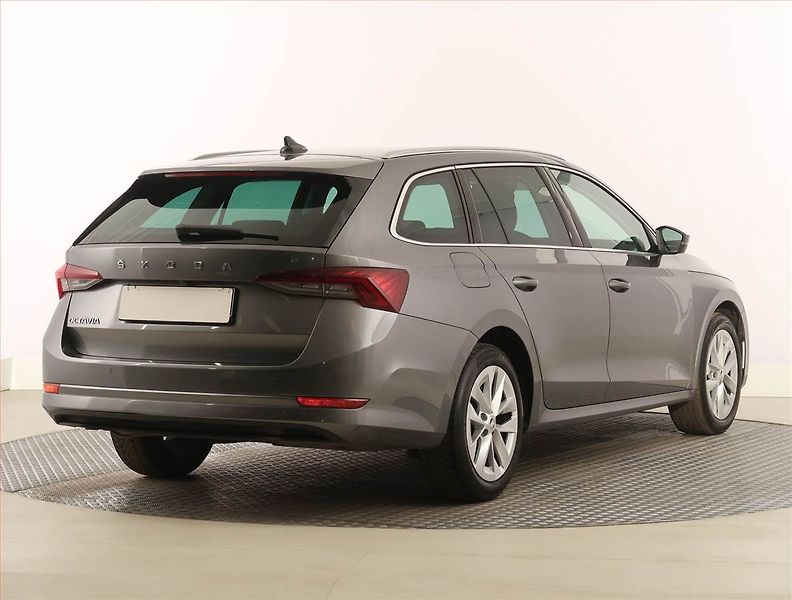 Škoda Octavia (2023) Style 2.0 TDI, digi klima - fotka 5 z 24