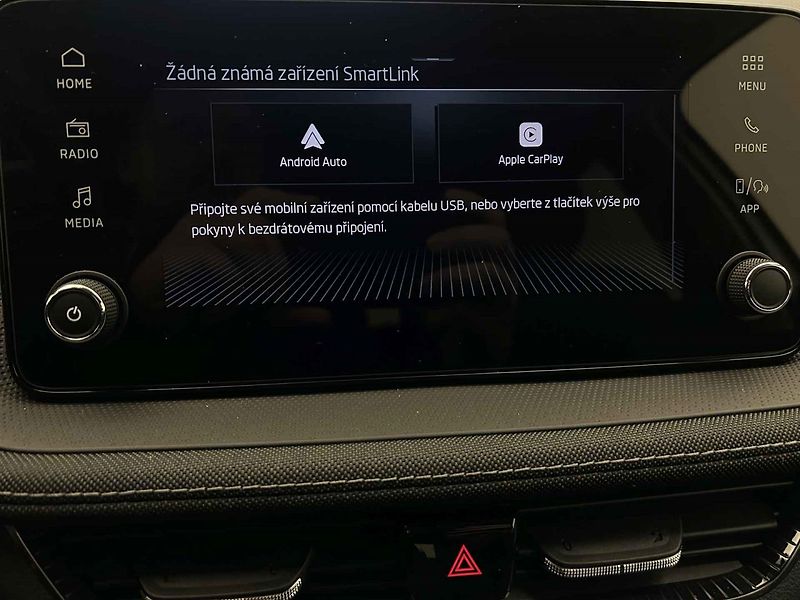Škoda Fabia 1.0 TSI Top selection - fotka 17 z 28