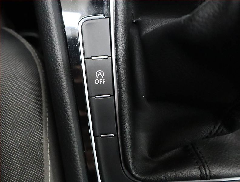 Volkswagen Golf (2014) Comfortline 1.4 TSI - fotka 15 z 18