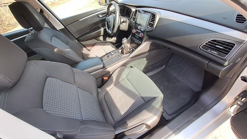 Renault Talisman 1.6 DCI Energy CZ - fotka 7 z 29