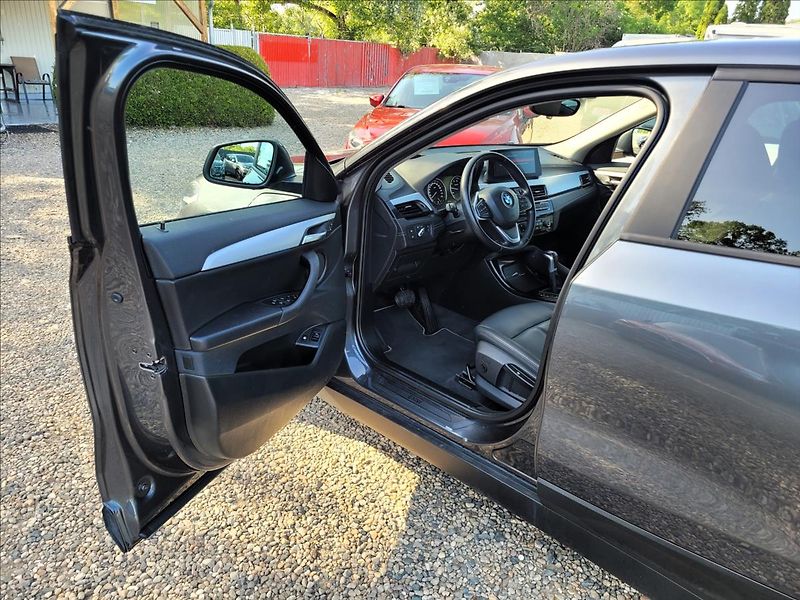BMW X2 xDrive25e,4x4,navi,kůže - fotka 7 z 50