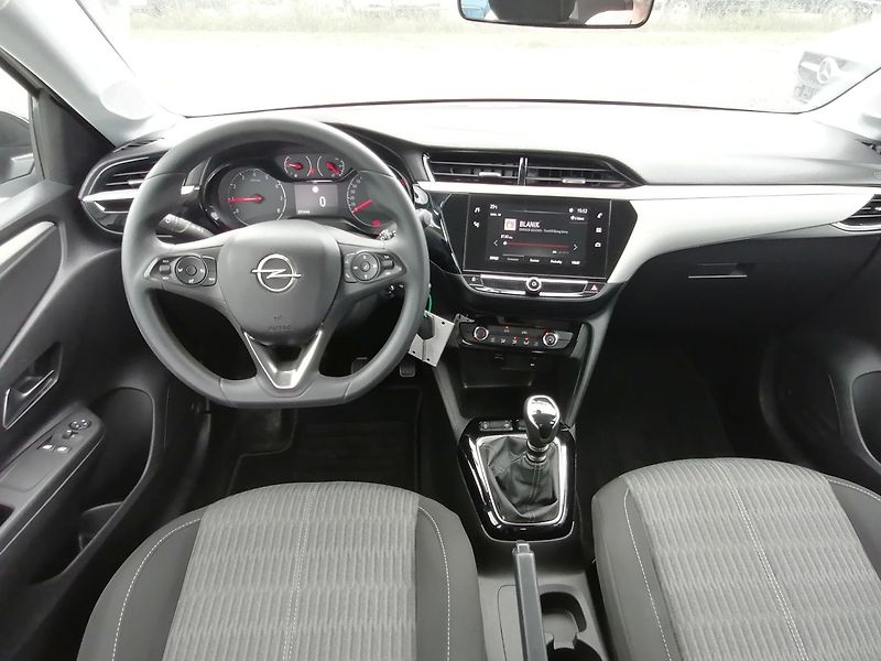Opel Corsa (2023) 1.2 Turbo 74kW - fotka 8 z 18