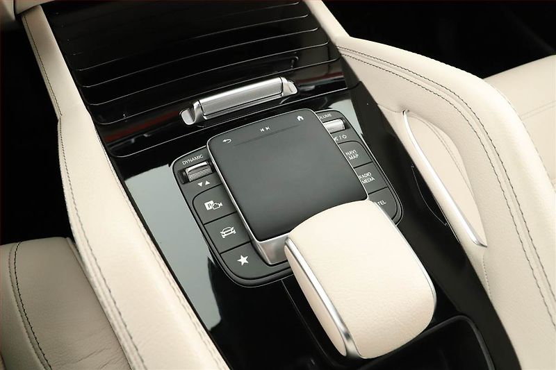 Mercedes-Benz GLE (2023) 450 - fotka 19 z 21