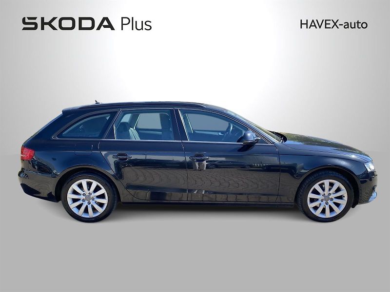 Audi A4 (2008) Avant 2.0 TDI - fotka 26 z 28