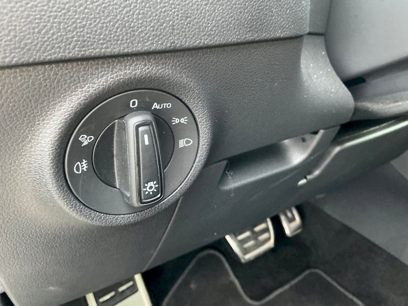 Škoda Karoq (2024) 2.0 TDI 4x4 DSG SportLine - fotka 28 z 32