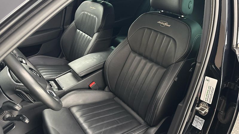 Škoda Superb 2.0 TDI DSG 4x4 L&K Combi - fotka 15 z 34