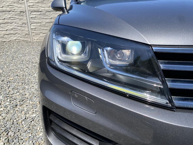 Volkswagen Touareg 3.0TDi 4x4 FL 2017 ELEGANCE 1A - fotka 73 z 176