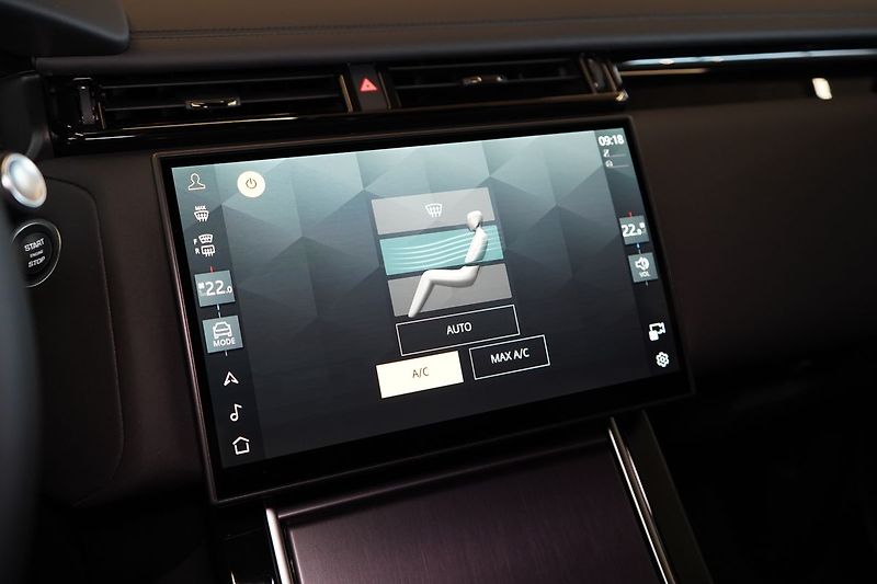 Land Rover Range Rover Velar D300 AWD Dynamic SE, Tážné - fotka 29 z 50