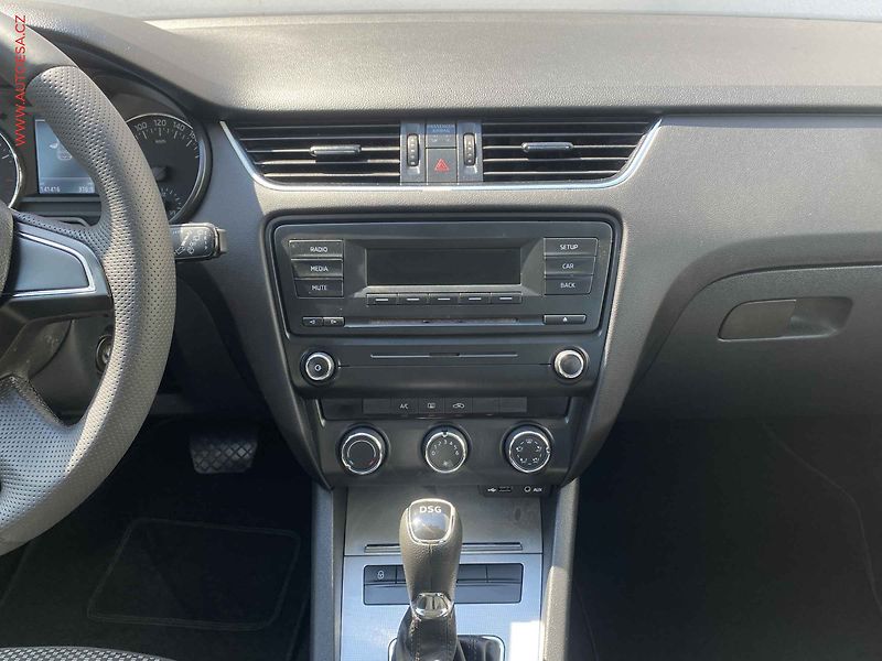 Škoda Octavia (2013) 1.4 TSi, Ambition, DSG - fotka 12 z 17
