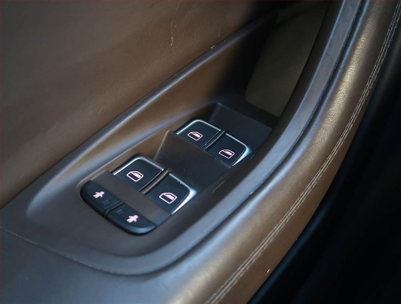 Audi A6 Allroad (2015) 3.0 TDI, 4X4, Automat, Kůže - fotka 16 z 25