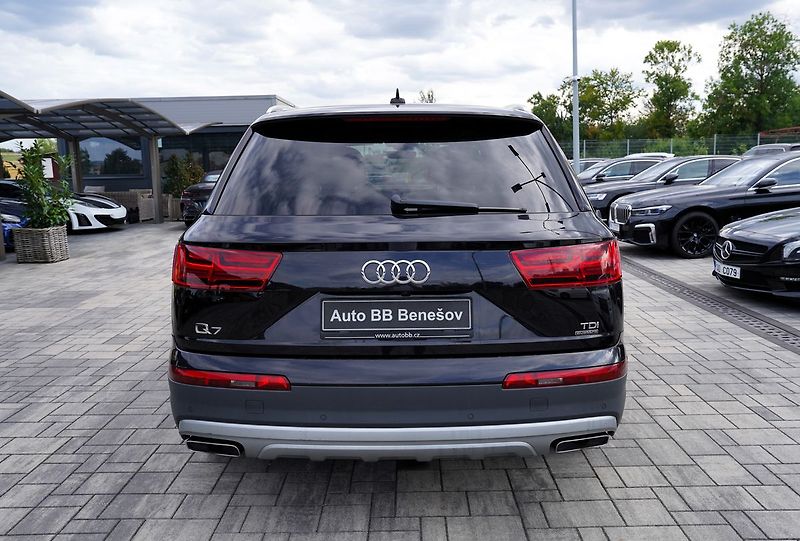 Audi Q7 3.0 TDI 200 kW/Q/7míst - fotka 5 z 50