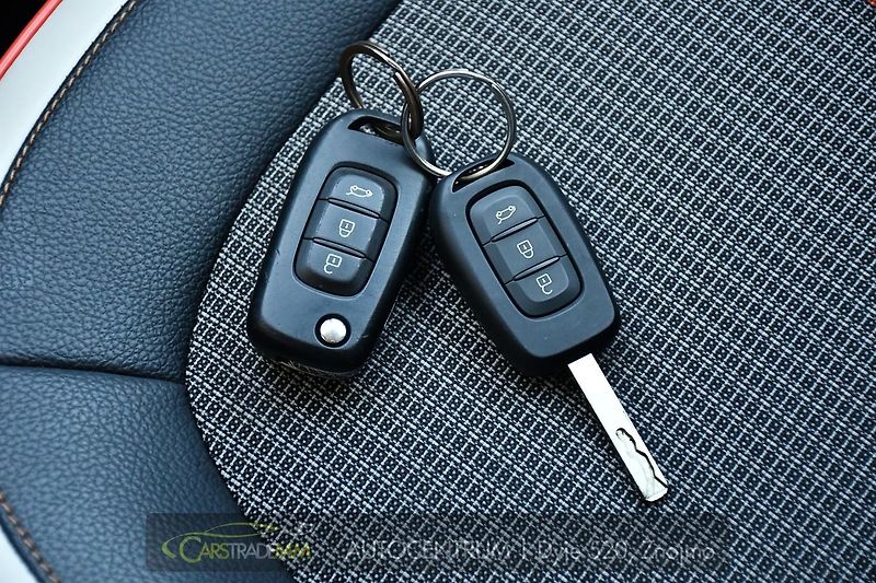 Renault Twingo ZE VIBES VÝHŘEV - fotka 37 z 55