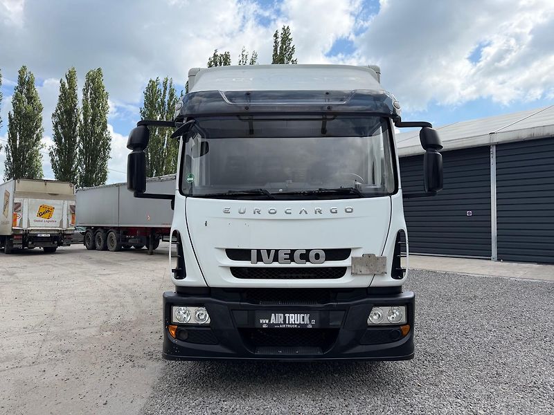 Iveco Eurocargo (2015) 120E25 Euro 6 - skříň s čelem  - fotka 2 z 32