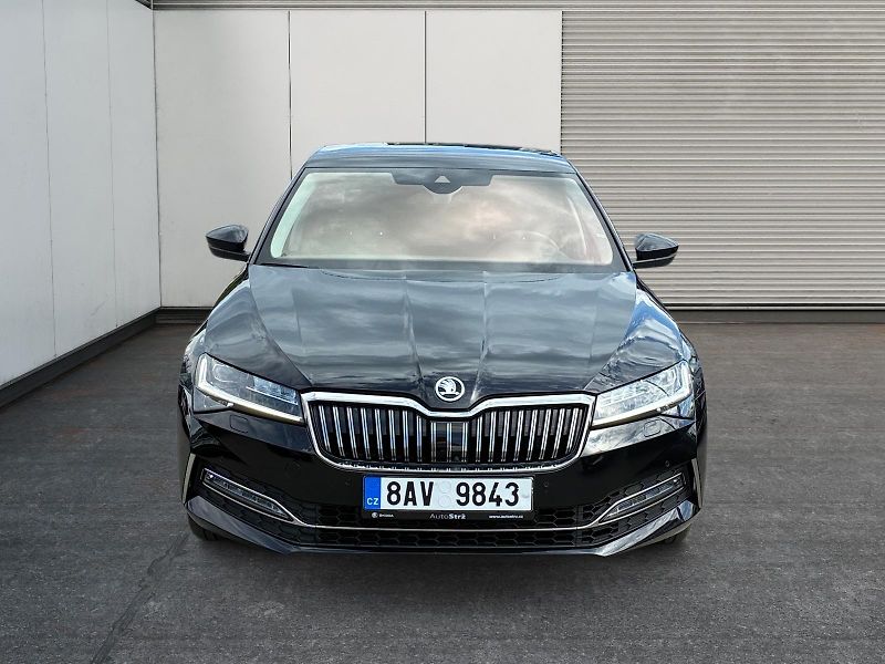 Škoda Superb (2021) L&K 2.0TSI 206kW DSG 4x4 TAŽNÉ - fotka 2 z 11