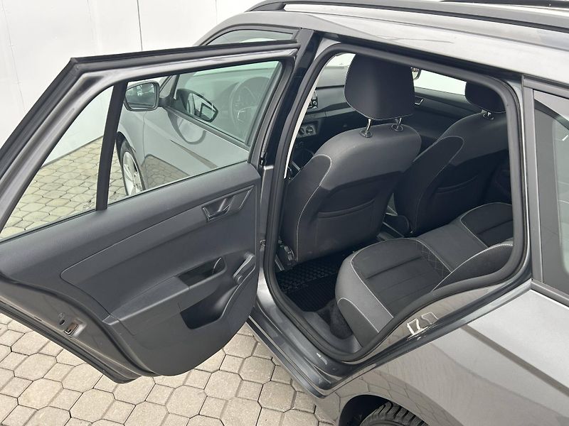 Škoda Fabia Tour Ambition 1,0TSI - fotka 7 z 23