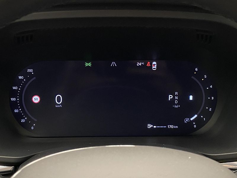 Volvo XC60 B5 AWD DARK PLUS AUT CZ - fotka 37 z 60