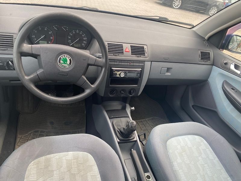 Škoda Fabia (2001) 1.4 44 kW MPi - fotka 7 z 12