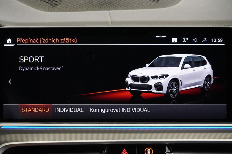 BMW X5 Xdrive30d,M-paket,DPH,HUD - fotka 41 z 42