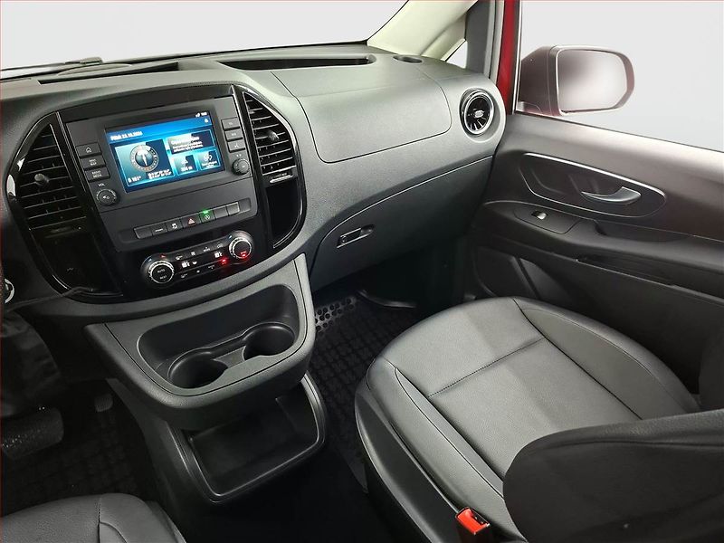Mercedes-Benz Vito (2021) Select 119 CDI 4x4, Bus, 7Míst - fotka 8 z 22