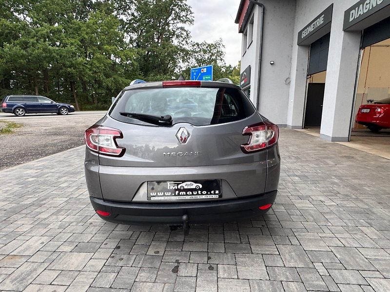 Renault Mégane (2011) 1.6 16V - fotka 6 z 29