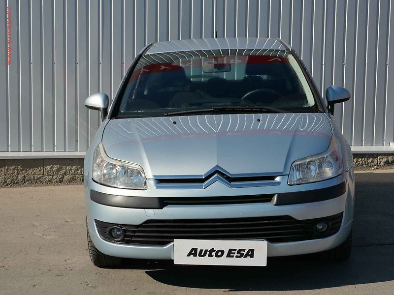 Citroën C4 (2007) 1.6 i, 2.maj,ČR, AC, temp - fotka 2 z 17