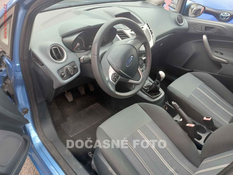 Nissan Qashqai (2014) 1.2 DiG-T, autoAC - fotka 3 z 3