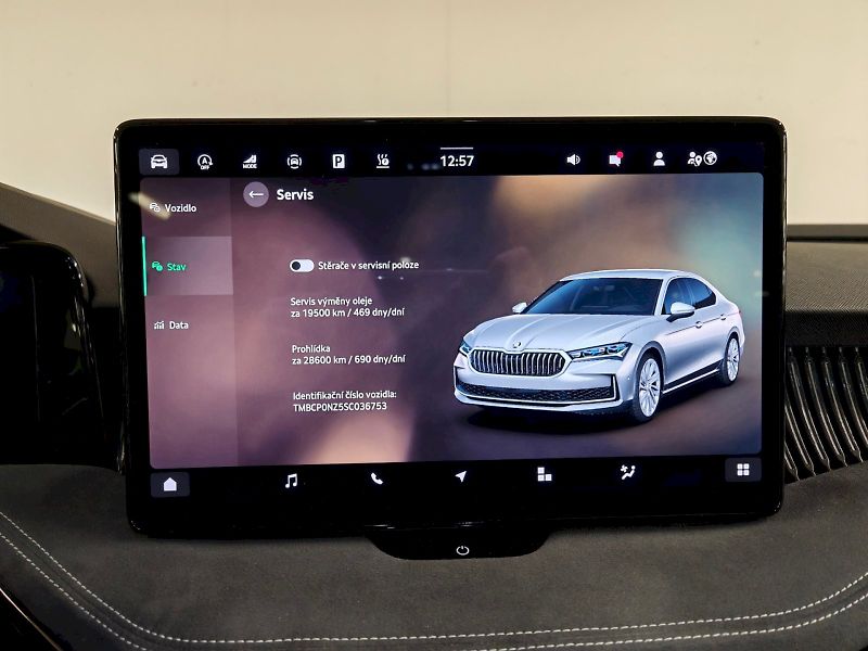 Škoda Superb (2025) 2.0 TSI 195 kW DSG Sportline - fotka 16 z 33