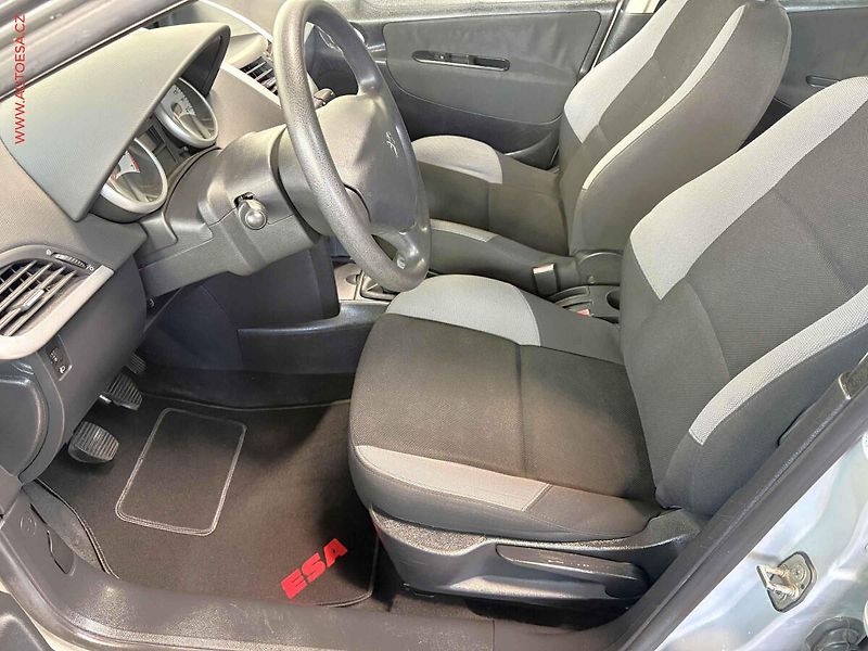 Peugeot 207 (2009) 1.4i, ČR, AC, el. výbava - fotka 9 z 14