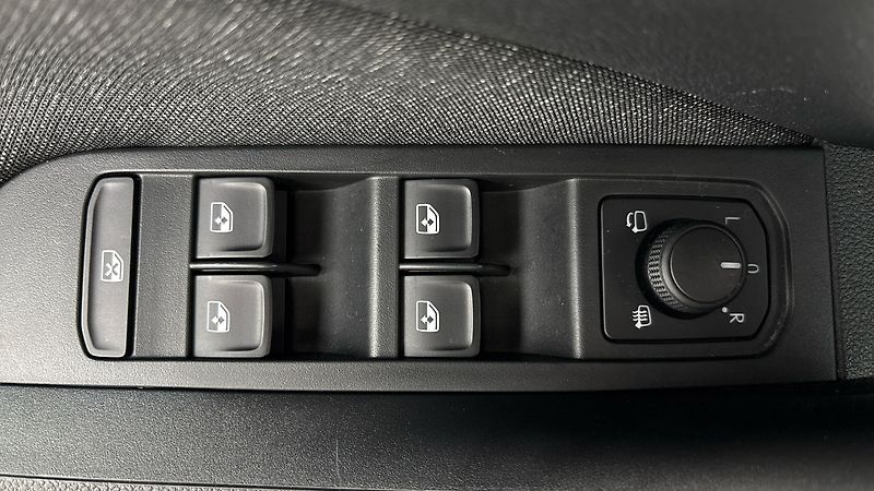 Škoda Kamiq 1.5 TSI DSG Style - fotka 20 z 25