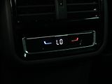 Volkswagen Passat 2,0 TDI 110kW DSG R-line 1.Maj - náhled 25