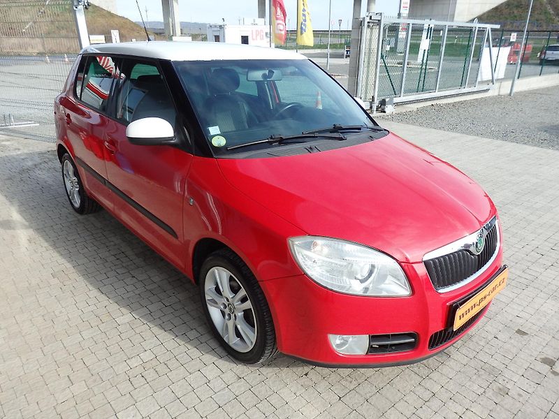Škoda Fabia 1,4 16V SPORT, DIGI KLIMA, 16´ - fotka 3 z 14