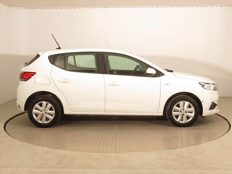 Dacia Sandero (2024) 1.0 TCe, Serv.kniha, Tempomat - fotka 6 z 15