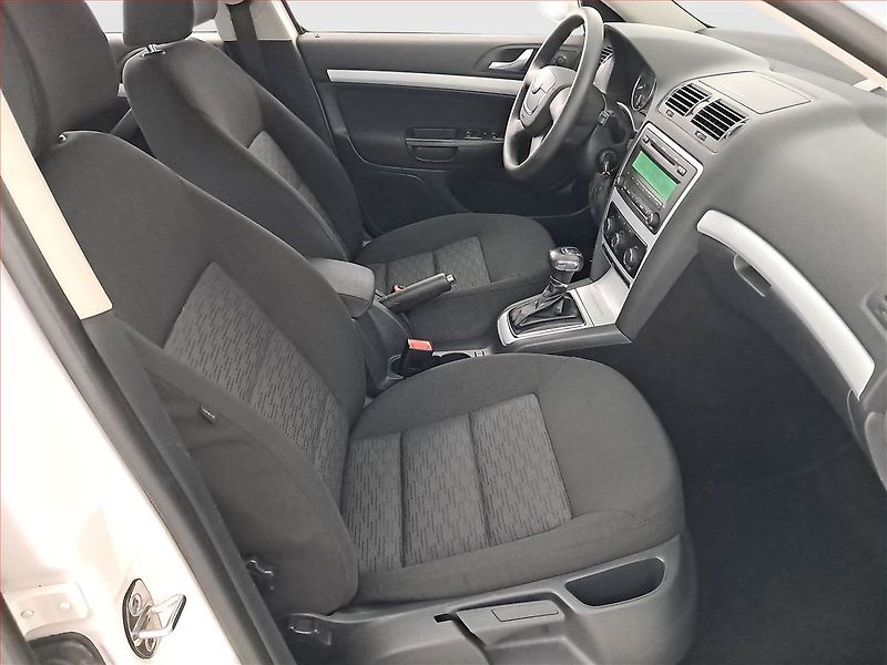 Škoda Octavia (2010) 1.4 TSI, Automat, Serv.kniha - fotka 9 z 15