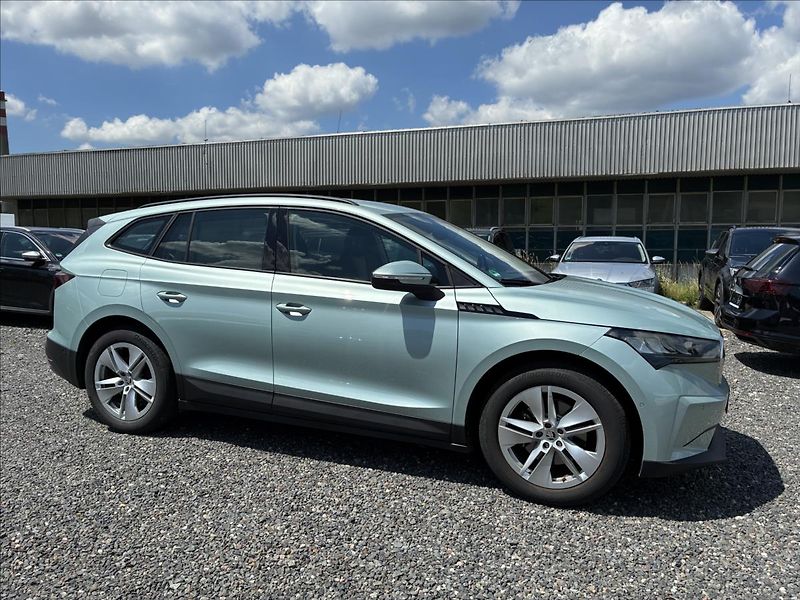 Škoda Enyaq 0,0 IV60 132KW 62kWh TAŽNÉ - fotka 8 z 25