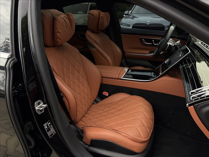 Mercedes-Benz Třídy S 400d AMG 4Matic - fotka 9 z 36