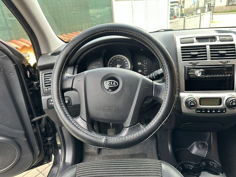 Kia Sportage 2.0i 104kW - fotka 11 z 23