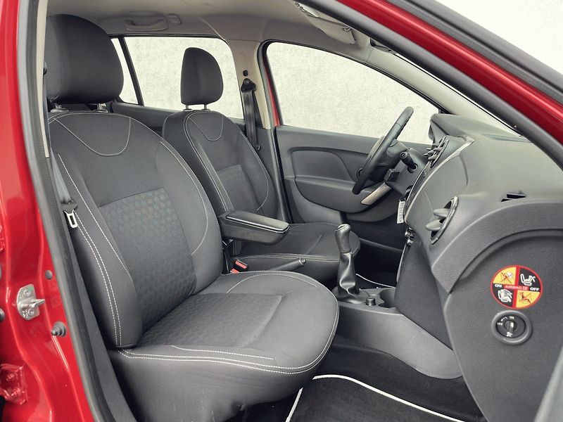Dacia Logan (2014) MCV Arctica 0,9TCe 90k - fotka 8 z 17
