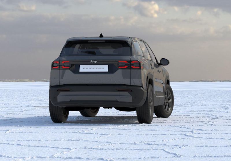 Jeep Compass (2026) Altitude hybrid 145PS automat  - fotka 7 z 12